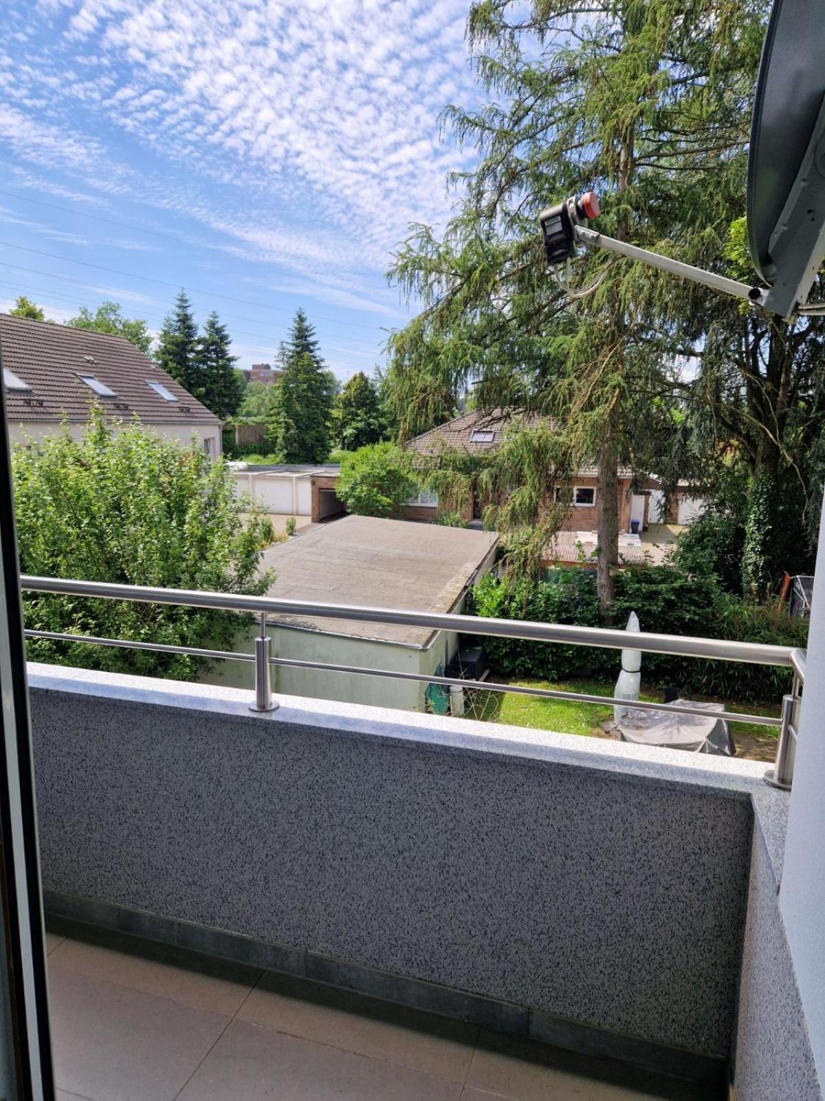 Apartment1 Apartment *